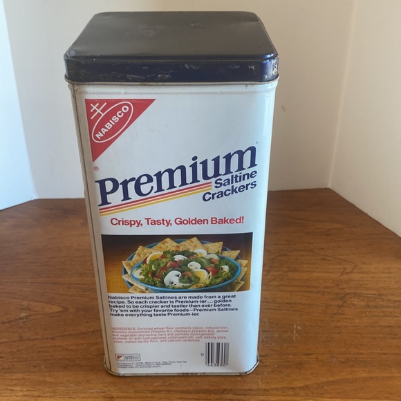 1985 Nabisco Brands Premium Saltine Crackers 16 OZ/454 grams 9 1/2” tall tin - Picture 3 of 9